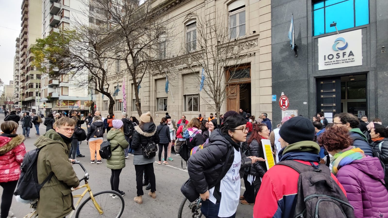 Caos De Tránsito Por Manifestación De Docentes Y Partidos De Izquierda ...